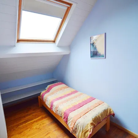 Spacious Farmhouse, 펜션 리브라몽